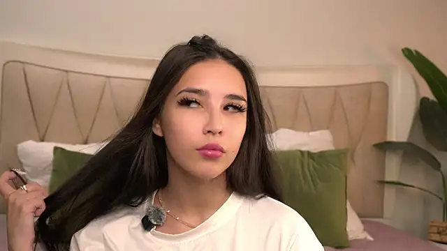 LilianHamersly Webcamshow