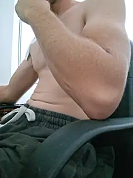 goku_28 webcam show