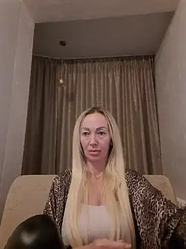 دردشة Nolly_moniika__ الجنسية المباشرة