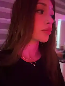 hanna_uwwu webcam show