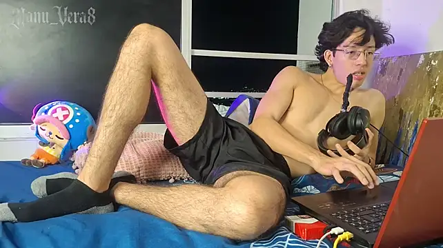 Show modela manu_vera8 na web-kameri
