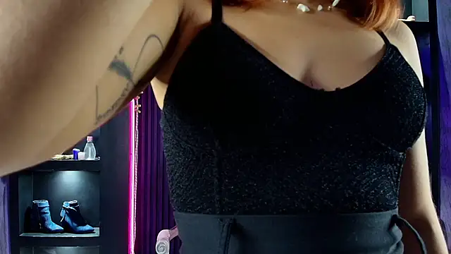 Little__Kattyy Webcam show
