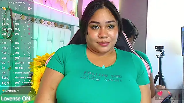 Aisha-Saadi Webcam show