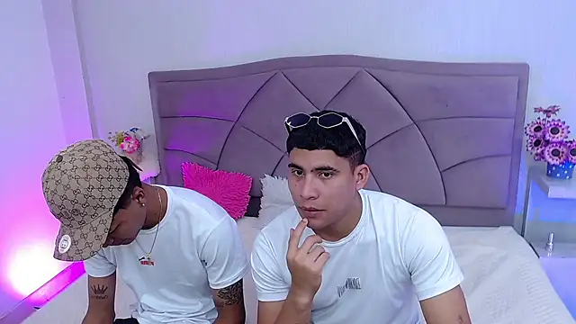 party_duo_boyss webcam show