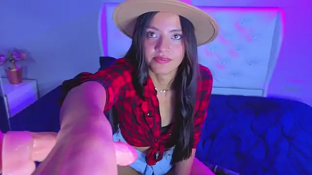 kiara_goldd 现场XXX聊天