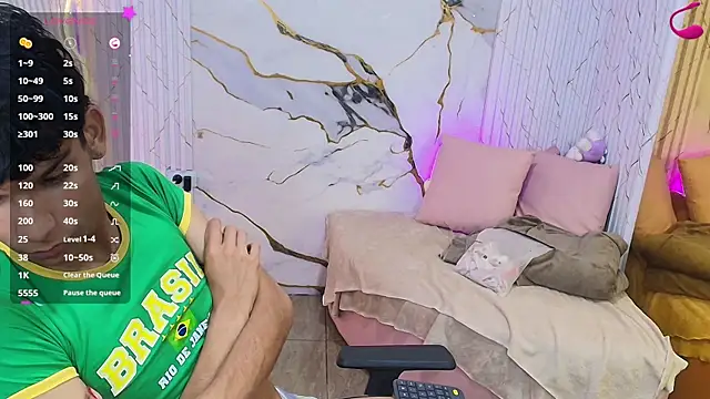 Show modela ANGELIC_TAY na web-kameri