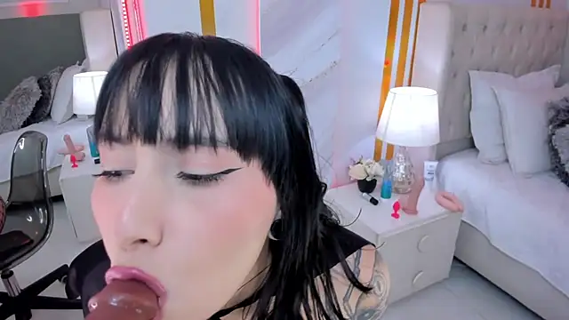 ZaraCruz live XXX chat