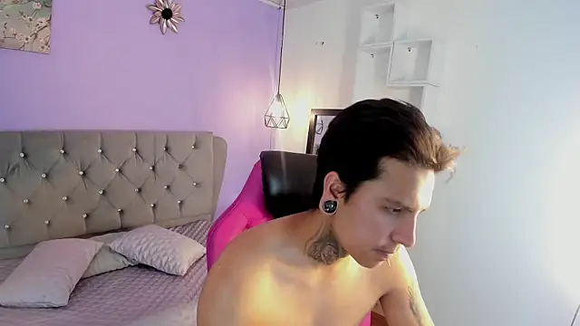 mario-leon Webcamshow