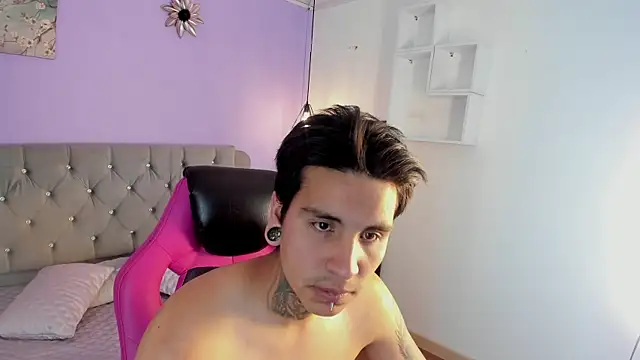 mario-leon Webcamshow