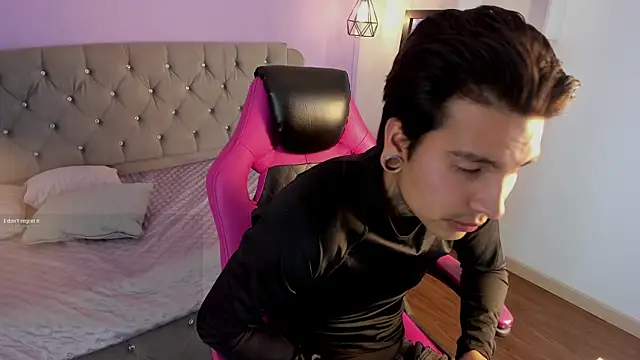 mario-leon Webcamshow