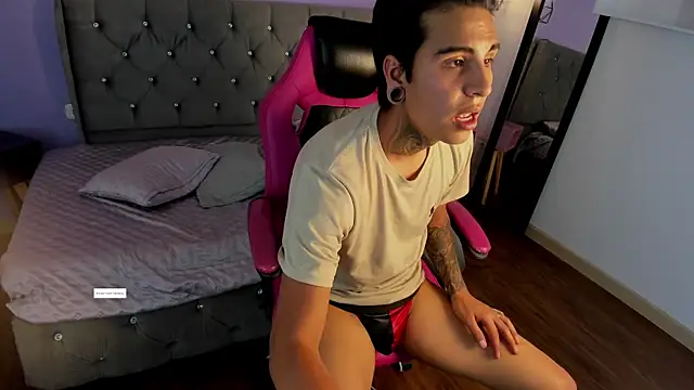 mario-leon Webcamshow