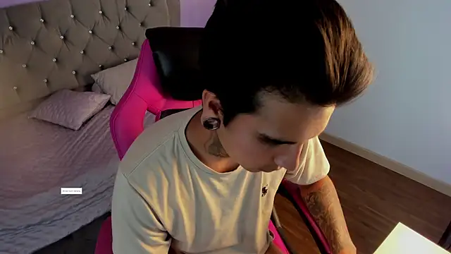 mario-leon Webcamshow