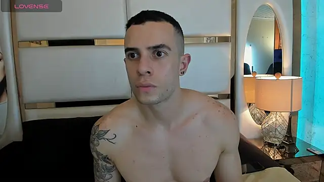 Show de Raziel_Duskbane na webcam
