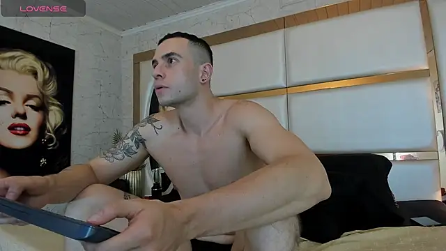 Show modela Raziel_Duskbane na web-kameri