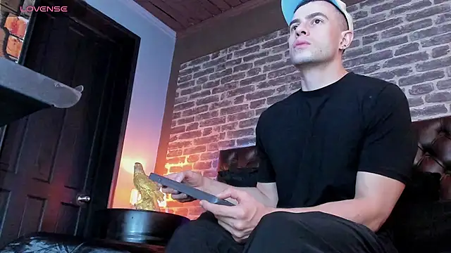 Raziel_Duskbane Pertunjukan Webcam