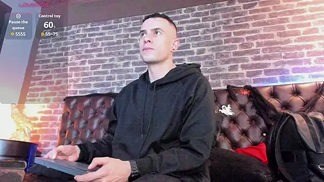 Show modela Raziel_Duskbane na web-kameri