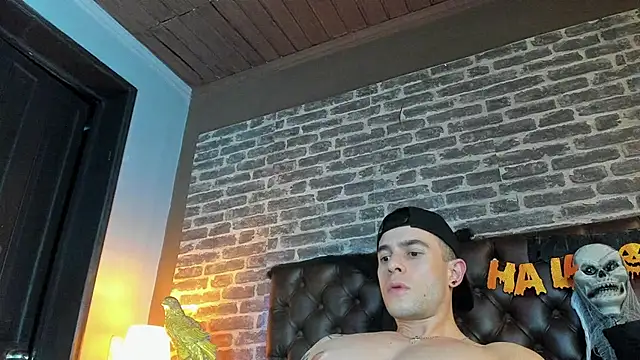 Raziel_Duskbane Show in webcam