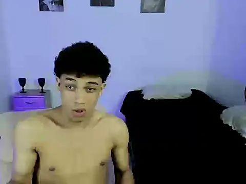 Show modela Nathan_velez na web-kameri