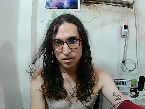LaCuerva19 Show in webcam