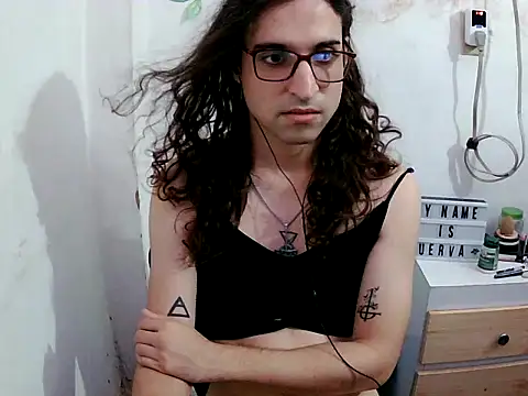 LaCuerva19 Show in webcam