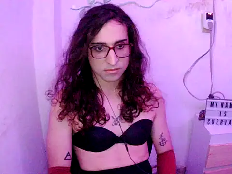 LaCuerva19 Pertunjukan Webcam