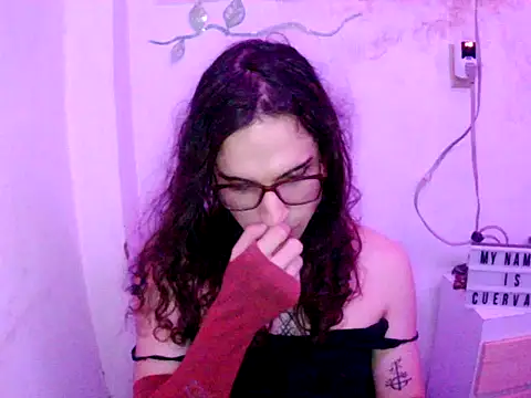 LaCuerva19 Show in webcam