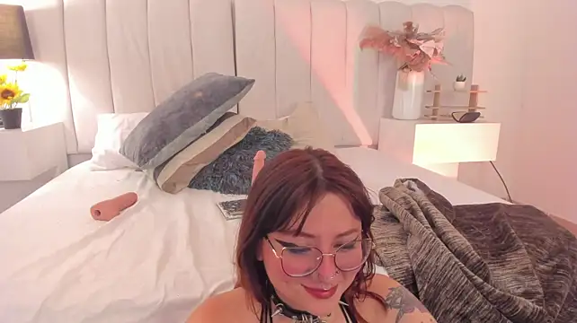 leah_bloom_n Live XXX chat