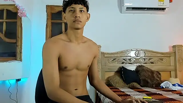 nedye_rouss Webcam-Show