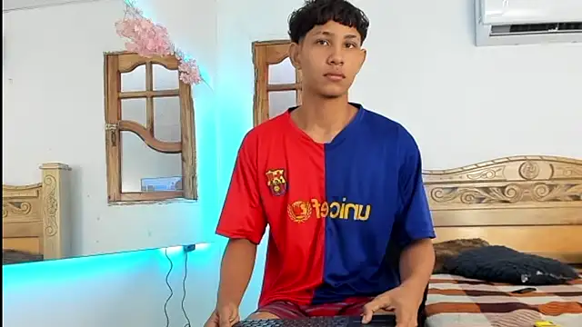 nedye_rouss Webcam-Show