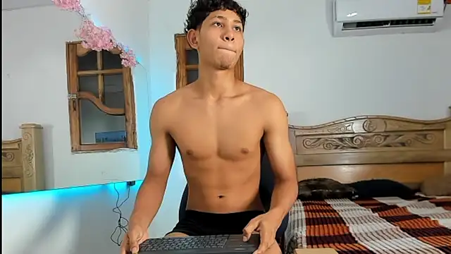 nedye_rouss: вебкам-шоу