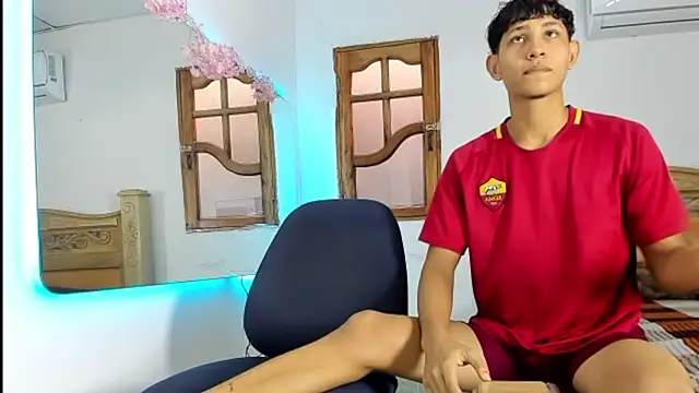 nedye_roussn Webbikameraesitys