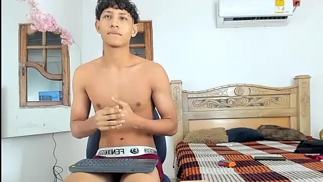 Show modela nedye_rouss na web-kameri