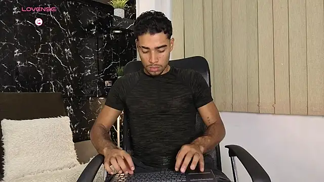 Show de Alejandro_Greco na webcam