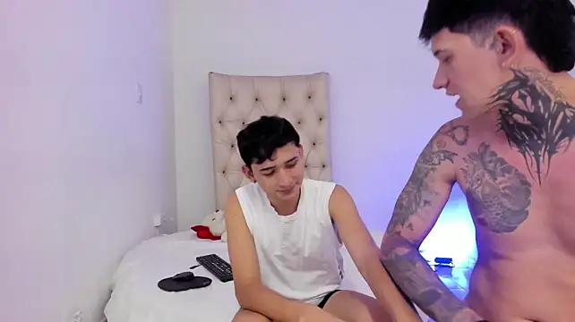 Show modela Junior_manuel26_ na web-kameri