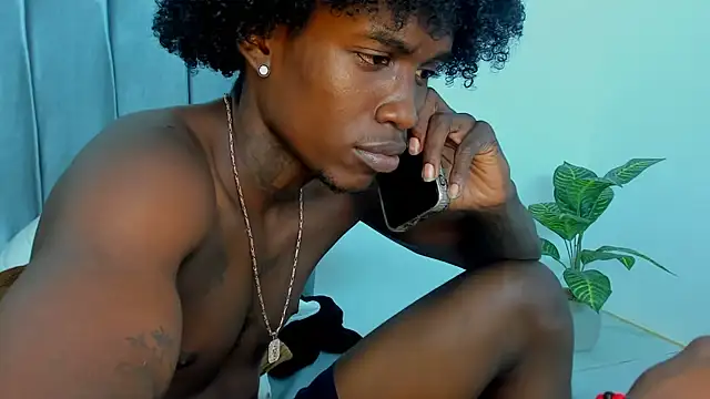 reniek_06 Adlı Modelin Canlı XXX Sohbeti