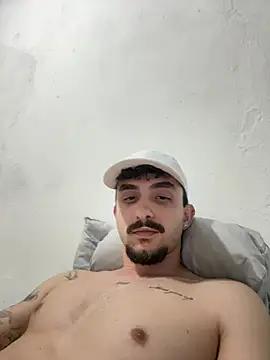 NovinnGB Show in webcam