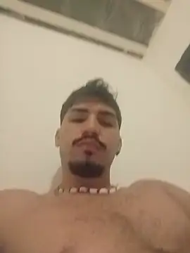 Axxxel90 Show in webcam