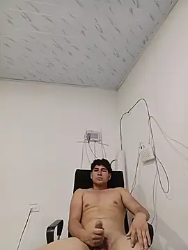 Power-Man-Heterosexual Webcam show