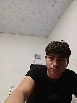 Power-Man-Heterosexual Webcam Show