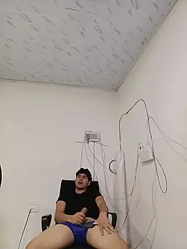 Power-Man-Heterosexual Webcamshow