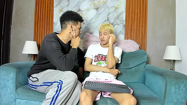 โชว์เว็บแคมของ ROMMIE_HOT1