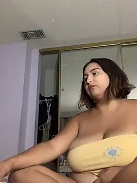 bbwbelle Show in webcam