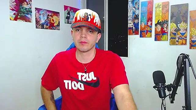 JKalexis69: διαδικτυακό σόου στην κάμερα