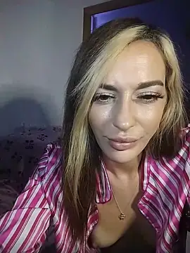 NovaLorenX – Live XXX-chat
