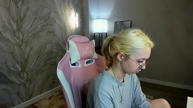 mollyy_snow's Live XXX Chat