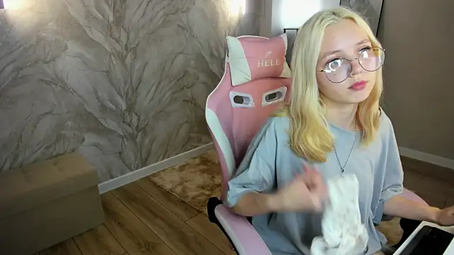 Chat +18 de mollyy_snow ao vivo