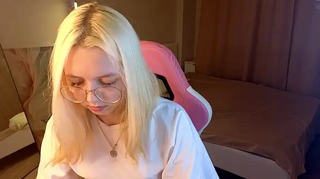 mollyy_snow 现场XXX聊天