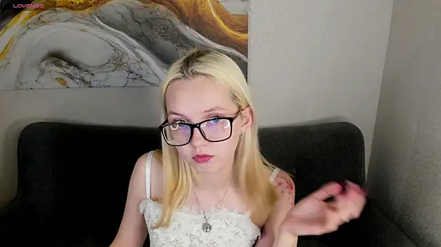 mollyy_snow Chat XXX live