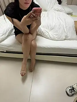 Qwer-qwe Show in webcam