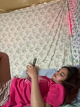 hot_pussy30xx Pertunjukan Webcam